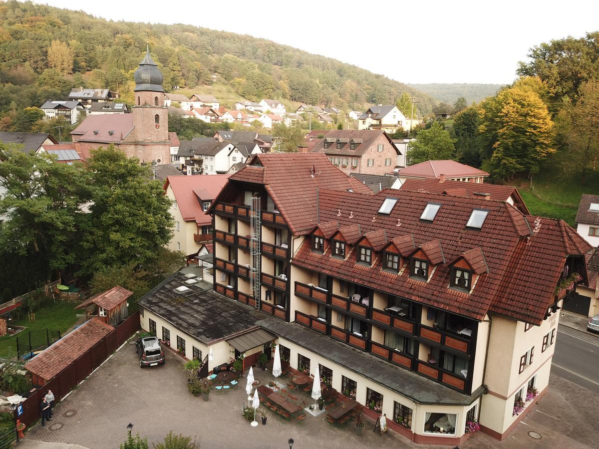 Landgasthof Zur Linde Heimbuchenthal Ngoại thất bức ảnh